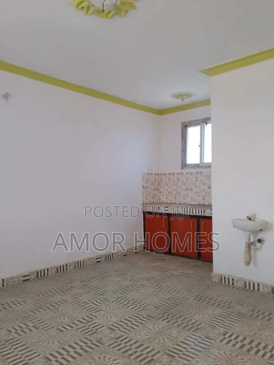 1bdrm Bedsitter in Vikwatani, Utange for rent