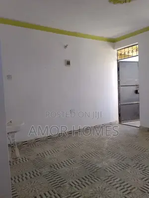 1bdrm Bedsitter in Vikwatani, Utange for rent