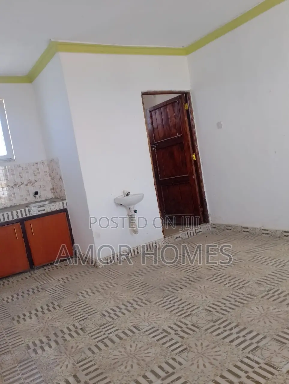 1bdrm Bedsitter in Vikwatani, Utange for rent