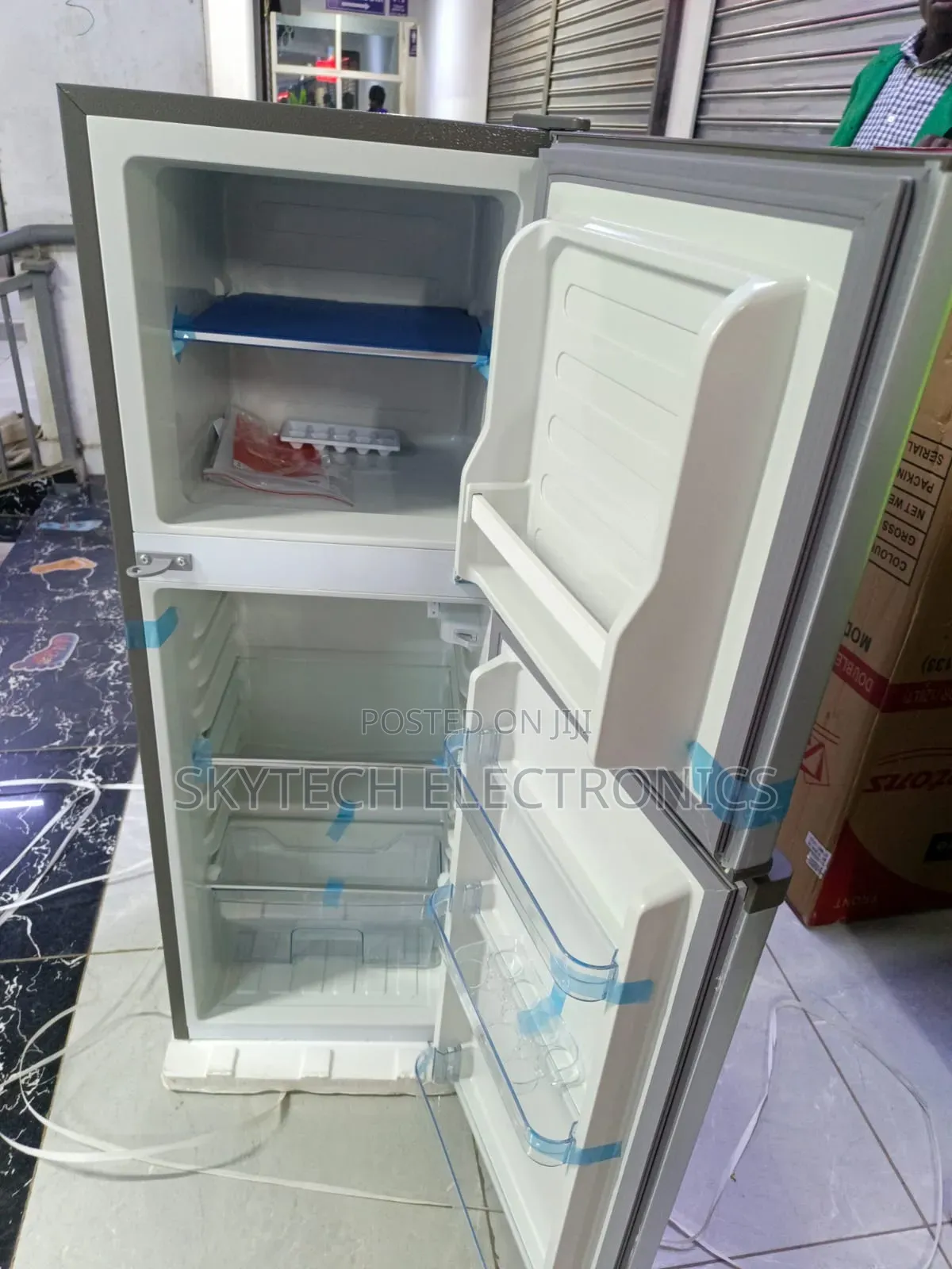 Ramtons Fridge 128litres Rf/173