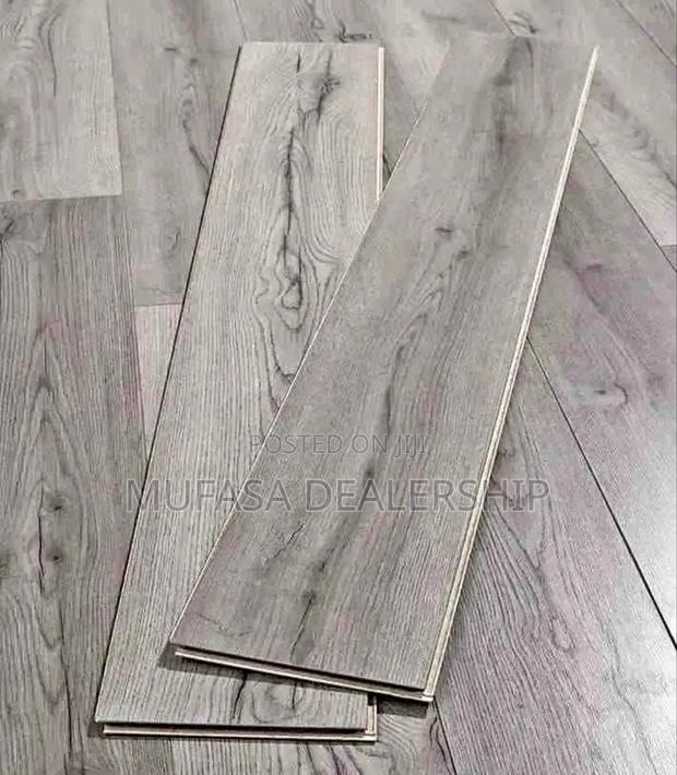 Laminate Flooring Panels