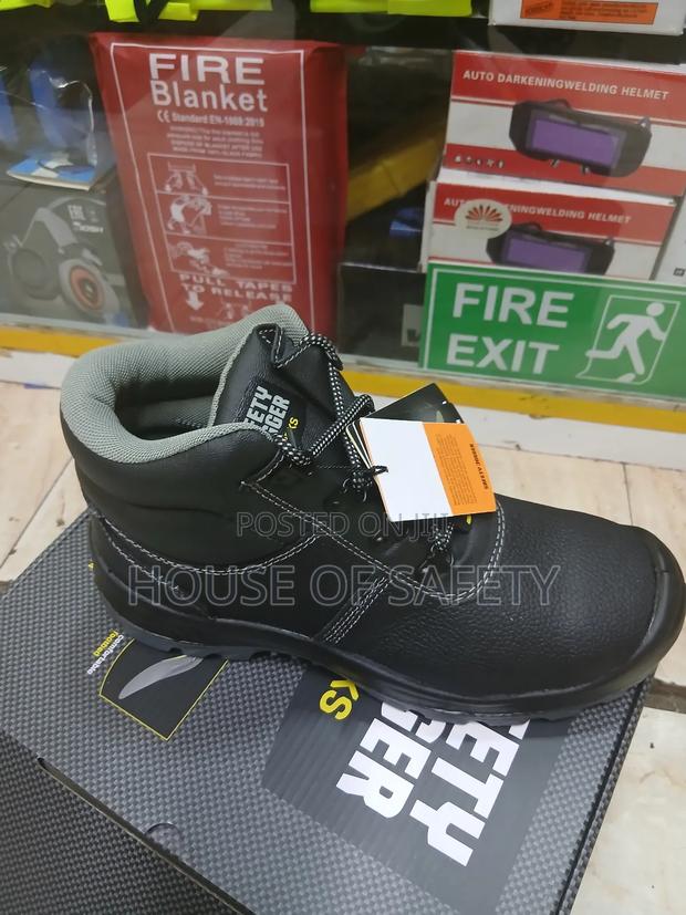 Water Resistant Upper - main view