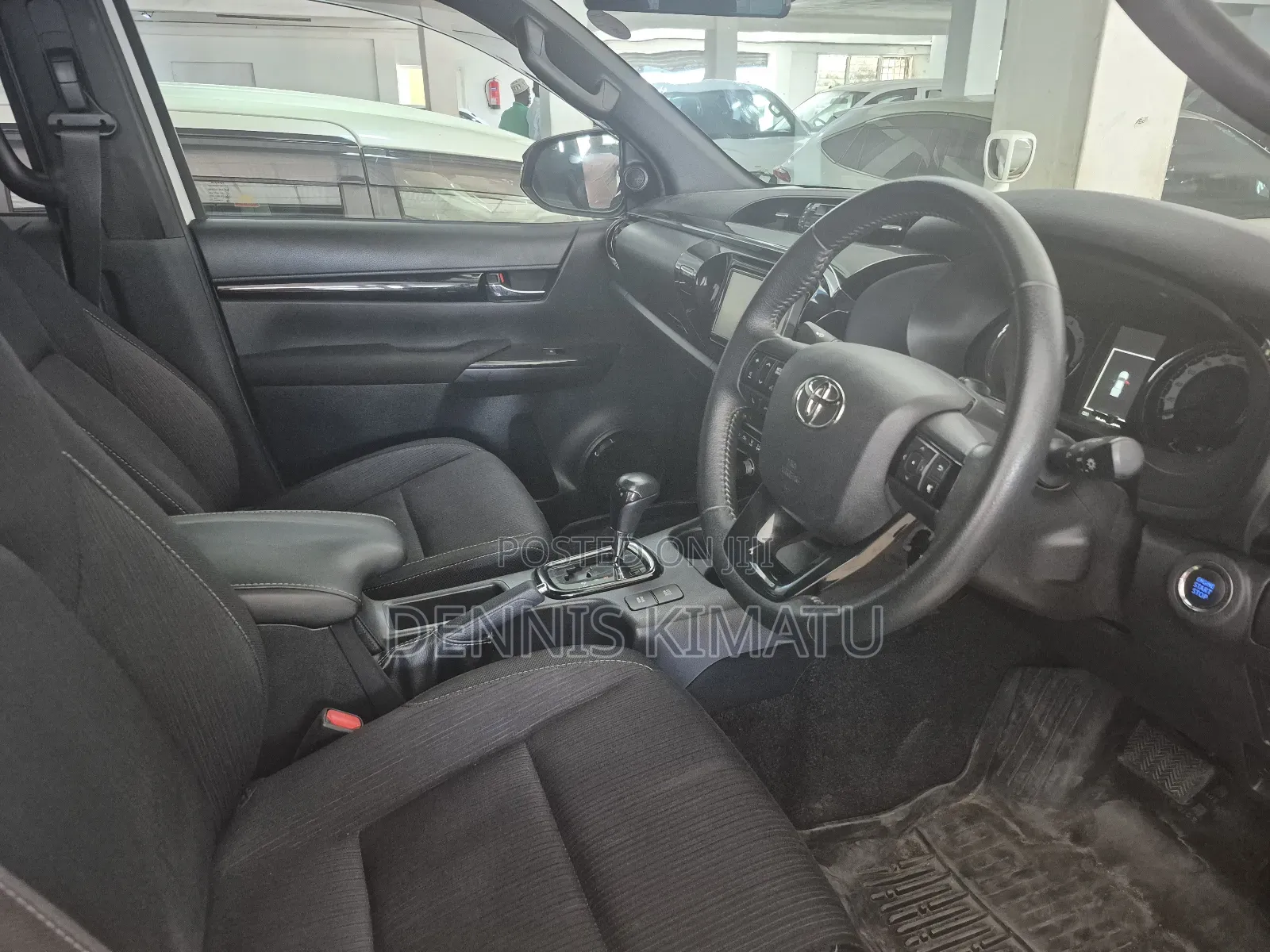 Toyota Hilux 2020 White