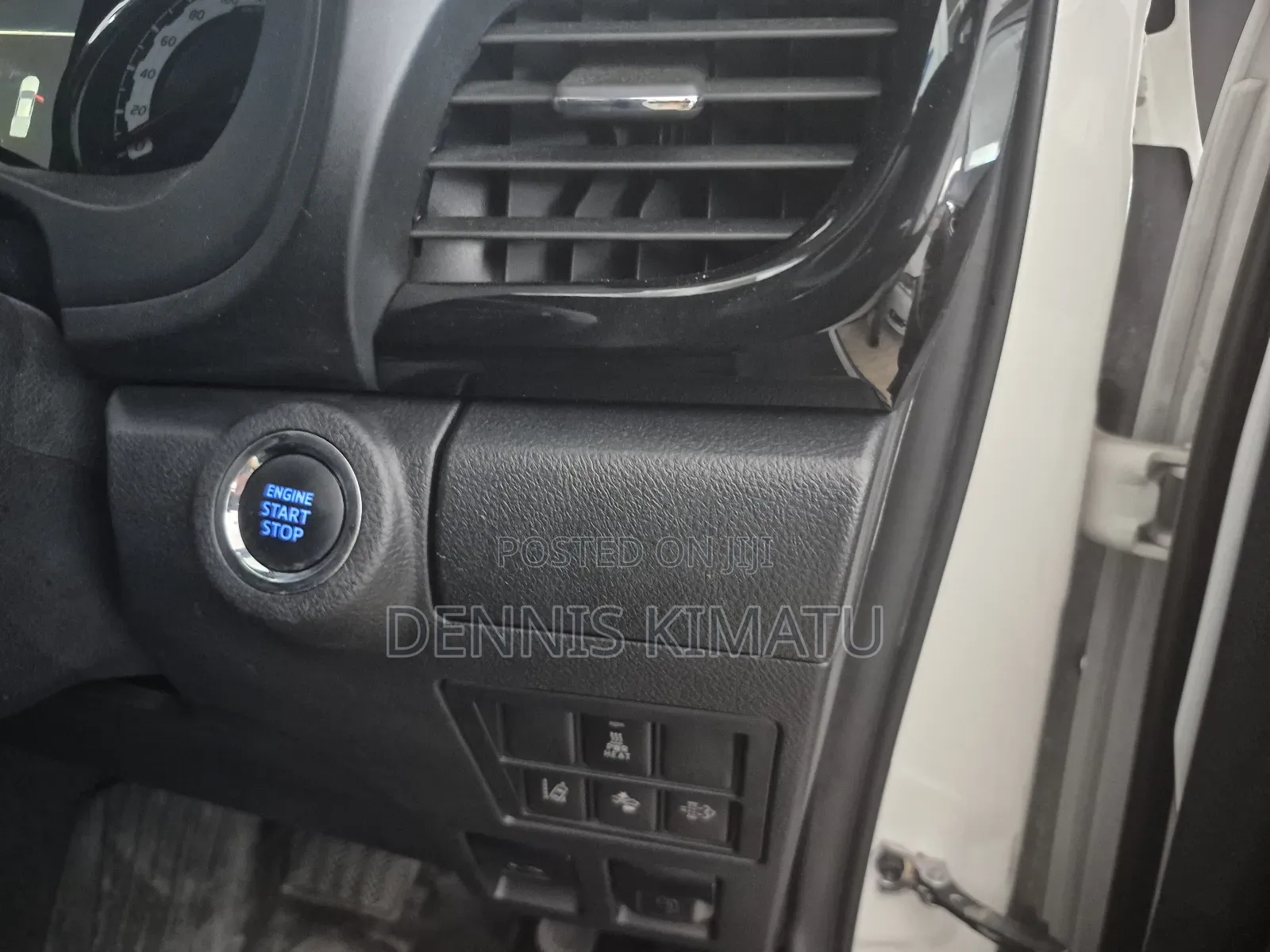 Toyota Hilux 2020 White