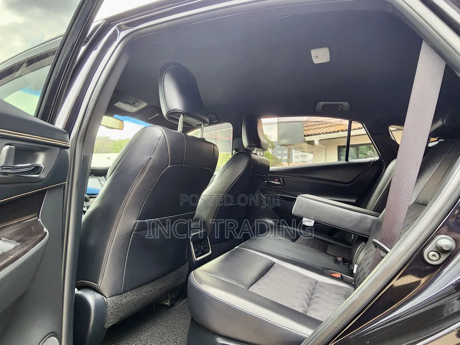 Toyota Harrier 2.5 Hybrid 4WD 2018 Black