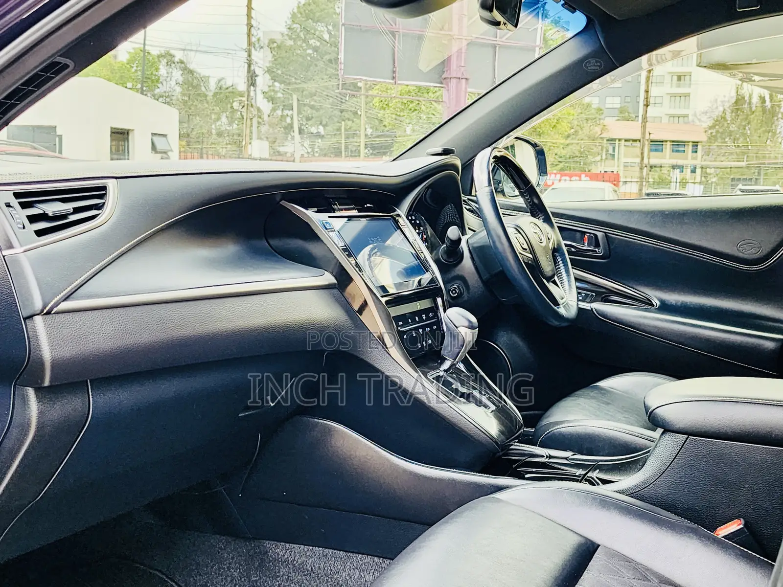 Toyota Harrier 2.5 Hybrid 4WD 2018 Black