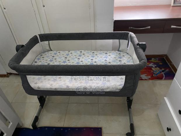 Large Co Sleeping Bassinet - thumbnail 2