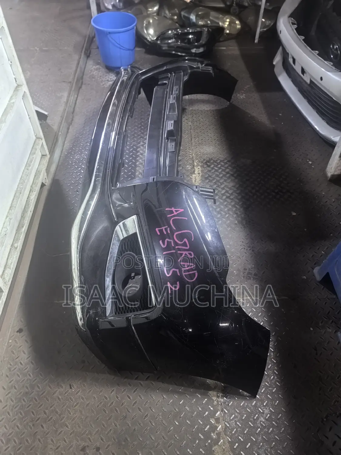 Nissan Elgrand Bumper