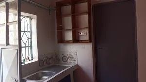 1bdrm Bedsitter in Tarabiha Estate, Mihango for rent