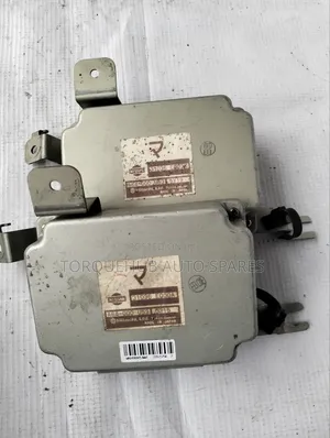 Nissan X-Trail T30 Transmission Control Unit.