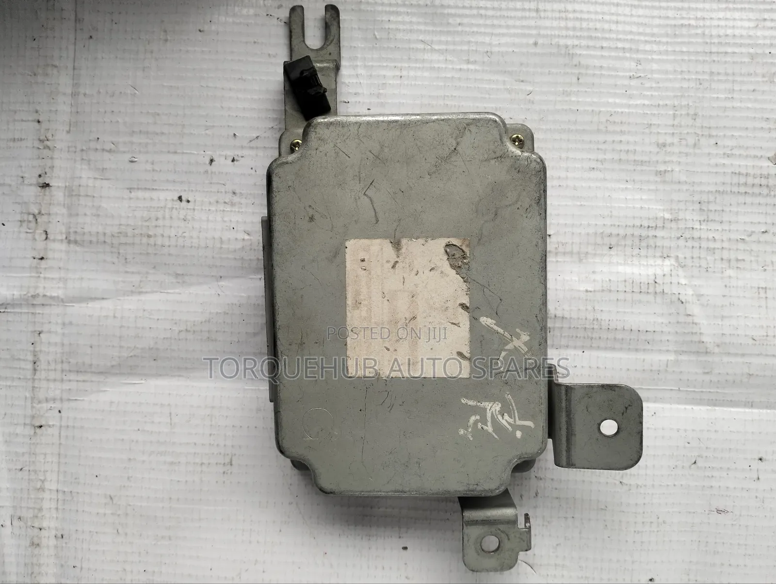 Nissan X-Trail T30 Transmission Control Unit.