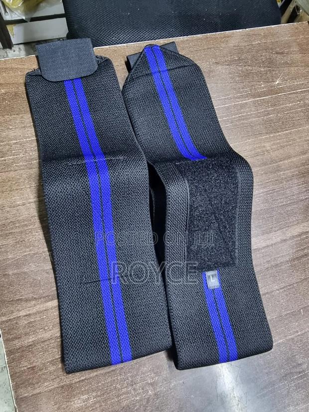 Wrist Wraps With Thumb Loops - thumbnail 4