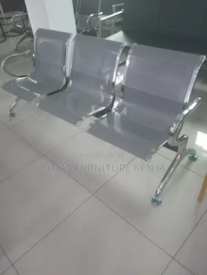 Airport-Style Waiting Seat