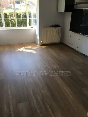 Premium Laminate Floor Boards – Real Wood Feel at a Better Price