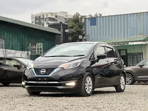 Nissan Note 1.2 Hybrid 2018 Black