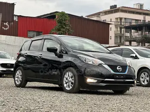 Nissan Note 1.2 Hybrid 2018 Black