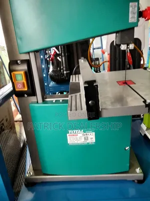 Band Saw Machine
