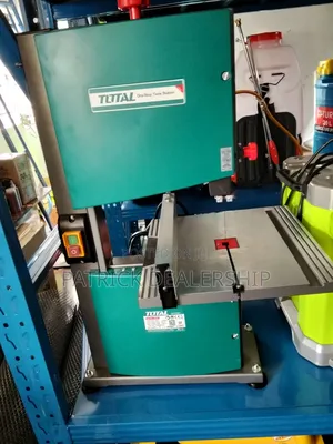Band Saw Machine