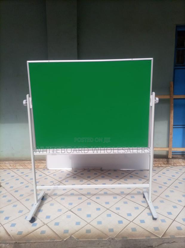 Hospital Pin Board With Wheeled Stand 120cm X 90cm (4ft X 3ft) - main view