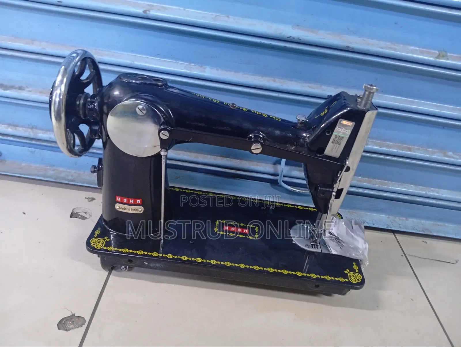 Commercial Sewing Machine