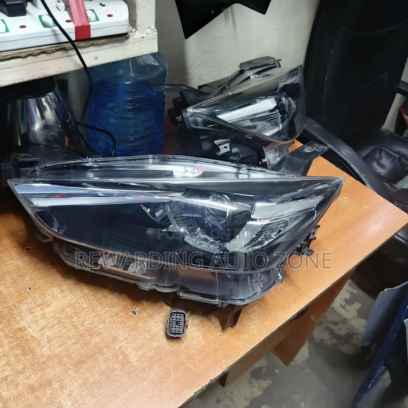 Mazda Cx-3 Both Headlights Zenon. Part U