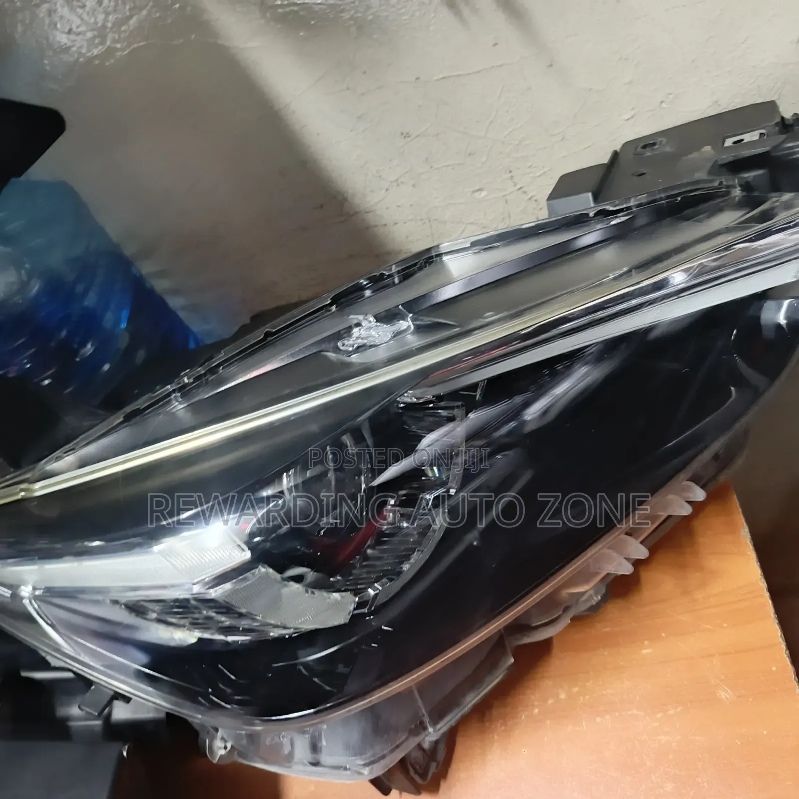Mazda Cx-3 Both Headlights Zenon. Part U