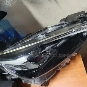 Mazda Cx-3 Both Headlights Zenon. Part U