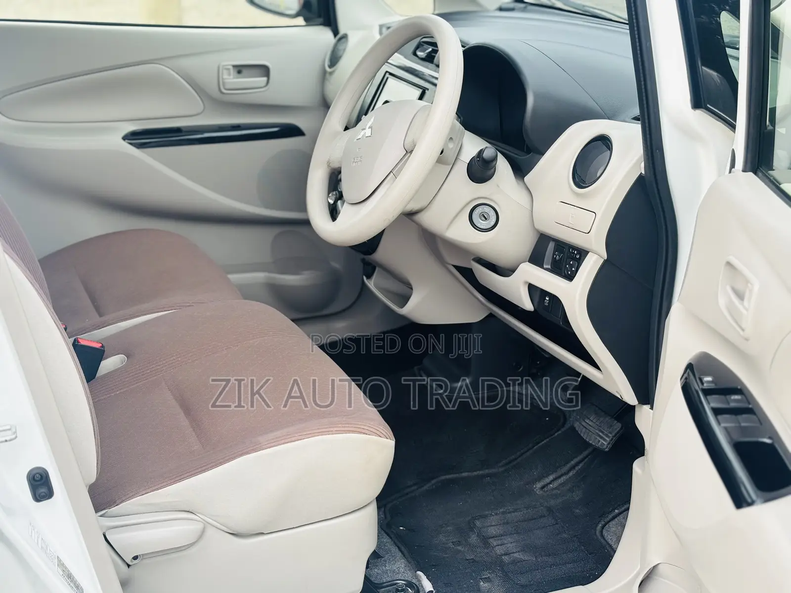 Mitsubishi EK Wagon 2018 White