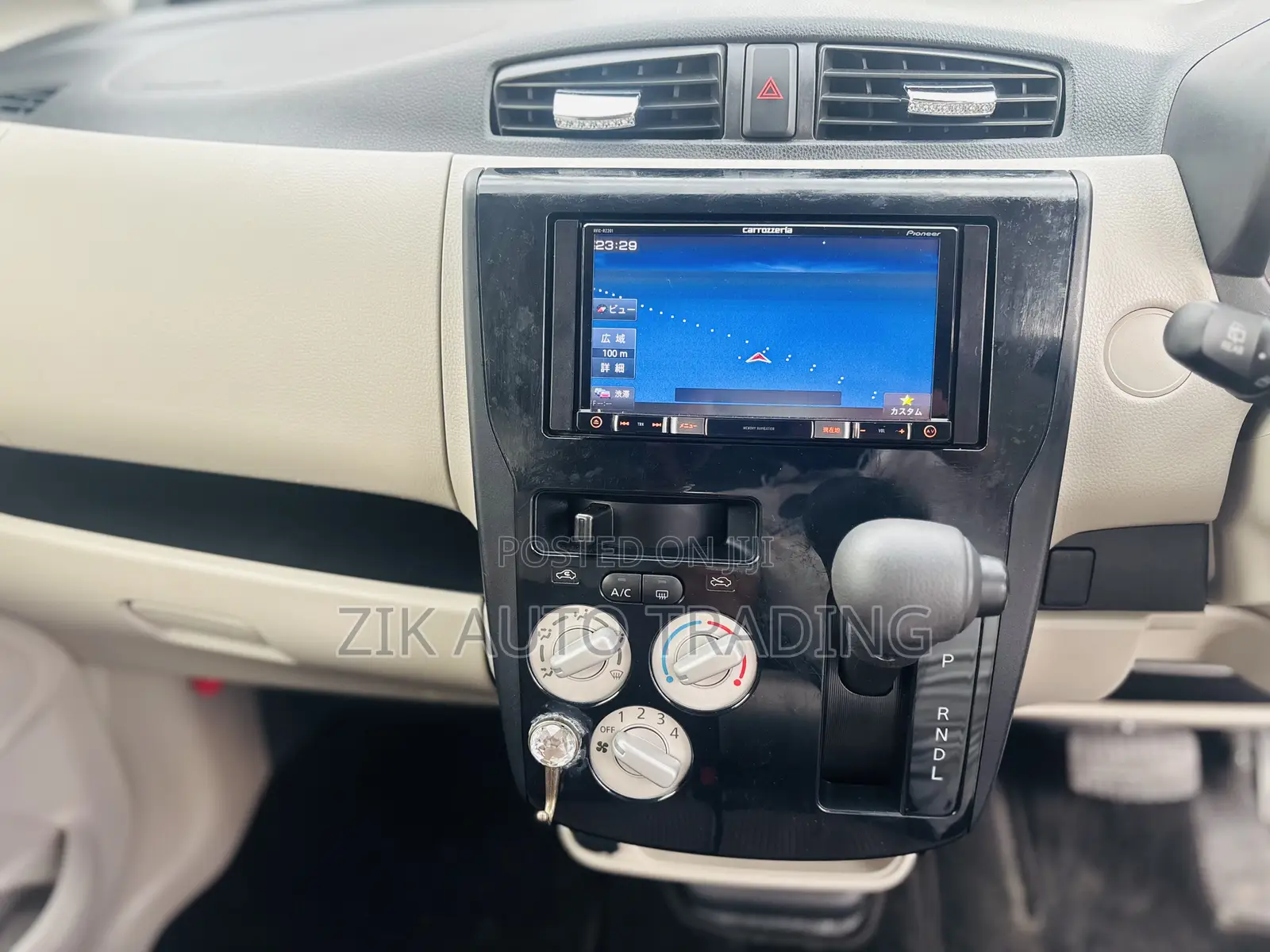 Mitsubishi EK Wagon 2018 White