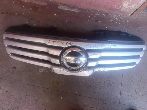 Nissan Dualis 2008 Grill - main view