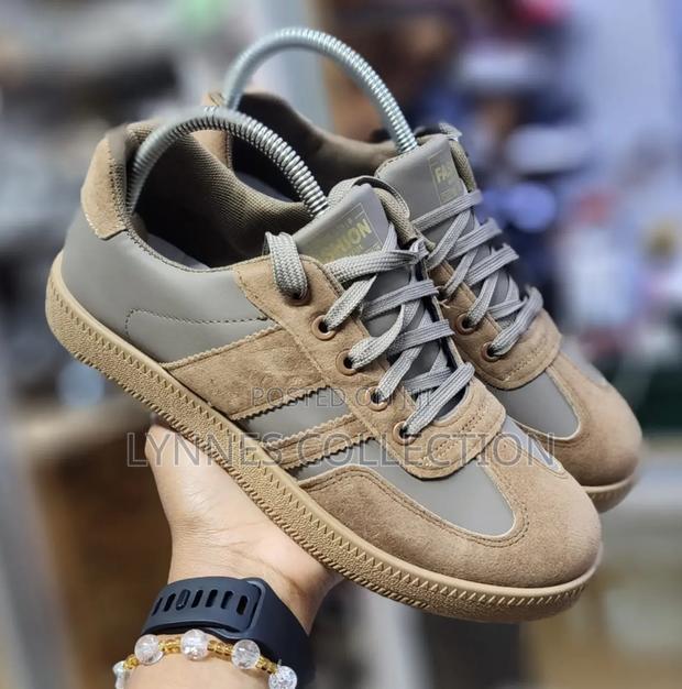 Classic Smart Sneakers ,Sneakers Sizes 37-42 - thumbnail 2