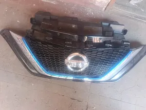 Nissan Note Grill 2018 Blue Type.