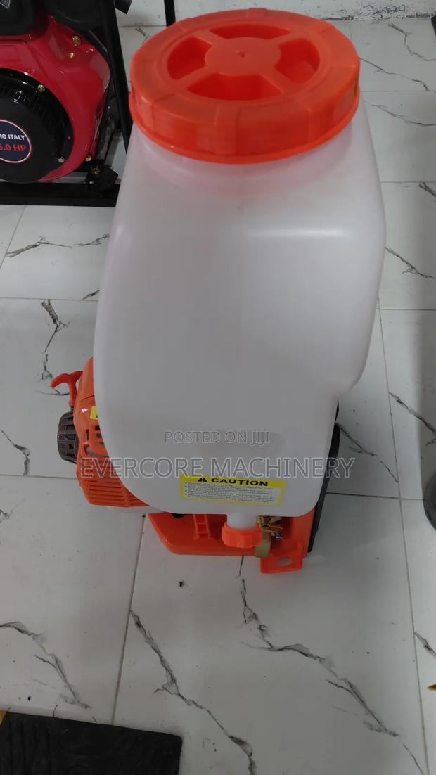 Backpack Knapsack Sprayer Machine 25litres Four Stroke Engine. - thumbnail 2