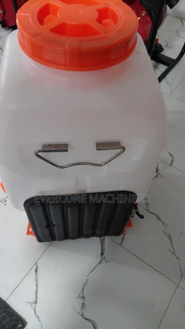 Backpack Knapsack Sprayer Machine 25litres Four Stroke Engine. - thumbnail 3