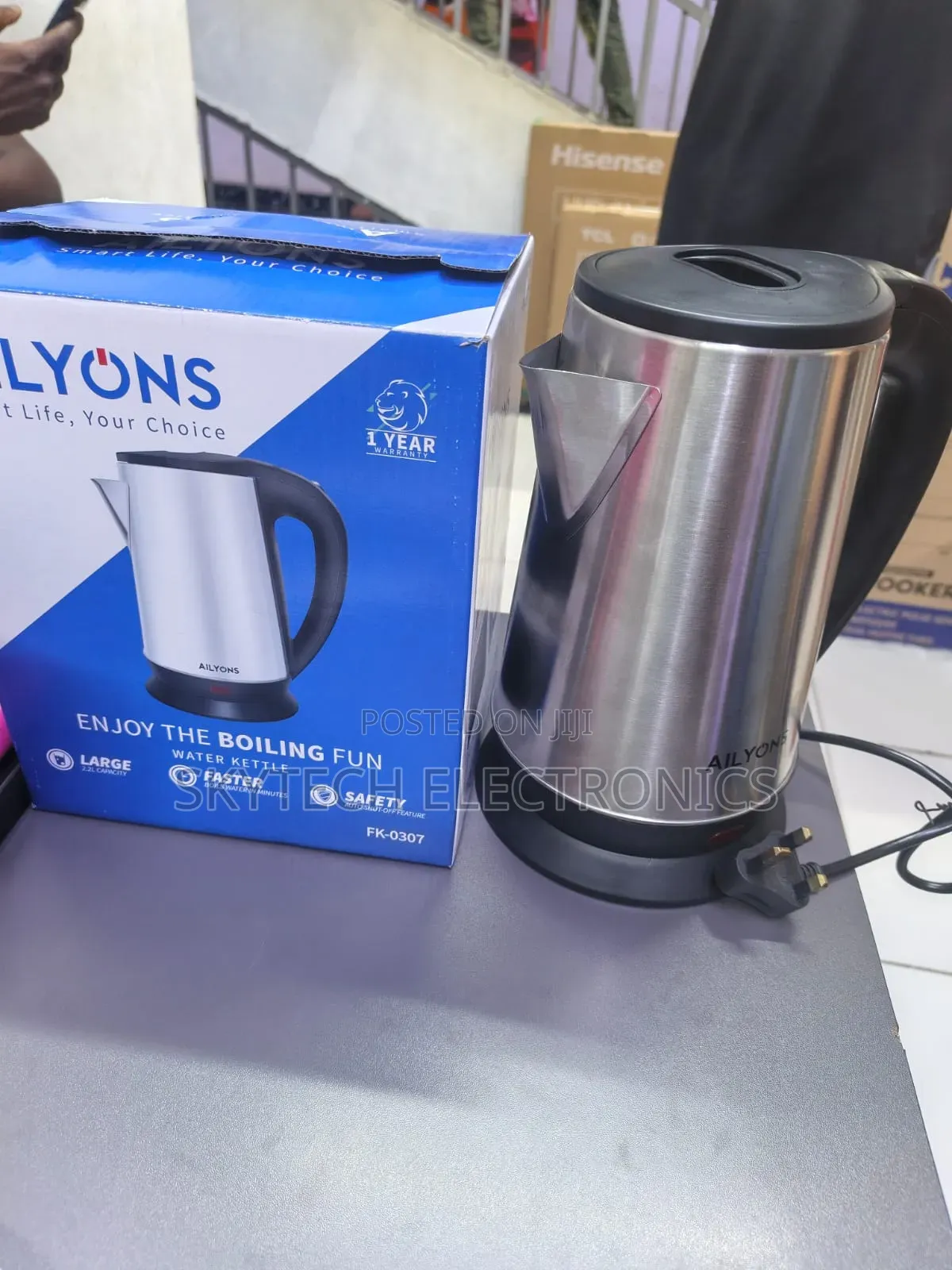 Ailyons 2.2litres Stainless Kettle