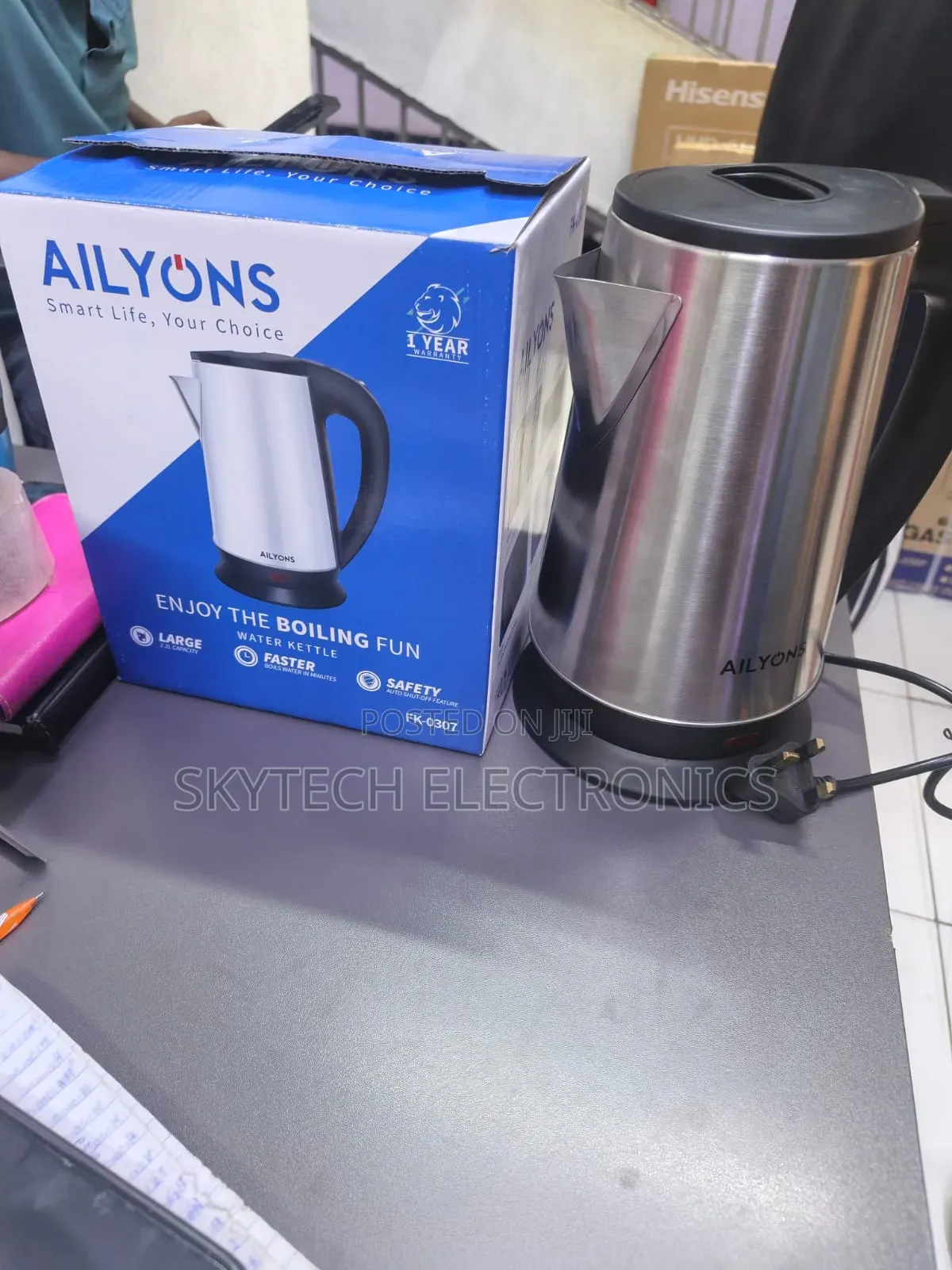 Ailyons 2.2litres Stainless Kettle