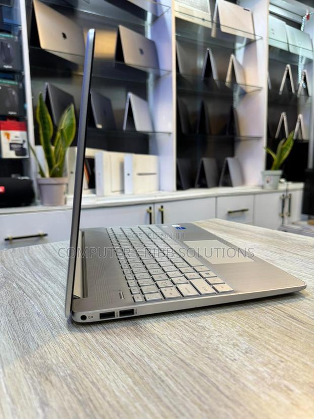 Laptop HP 15 8GB Intel Core I5 SSD 256GB - thumbnail 3