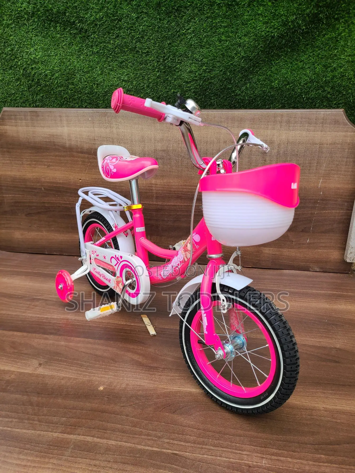 Kids Bike With Trainer Wheels – Size 12/14/16