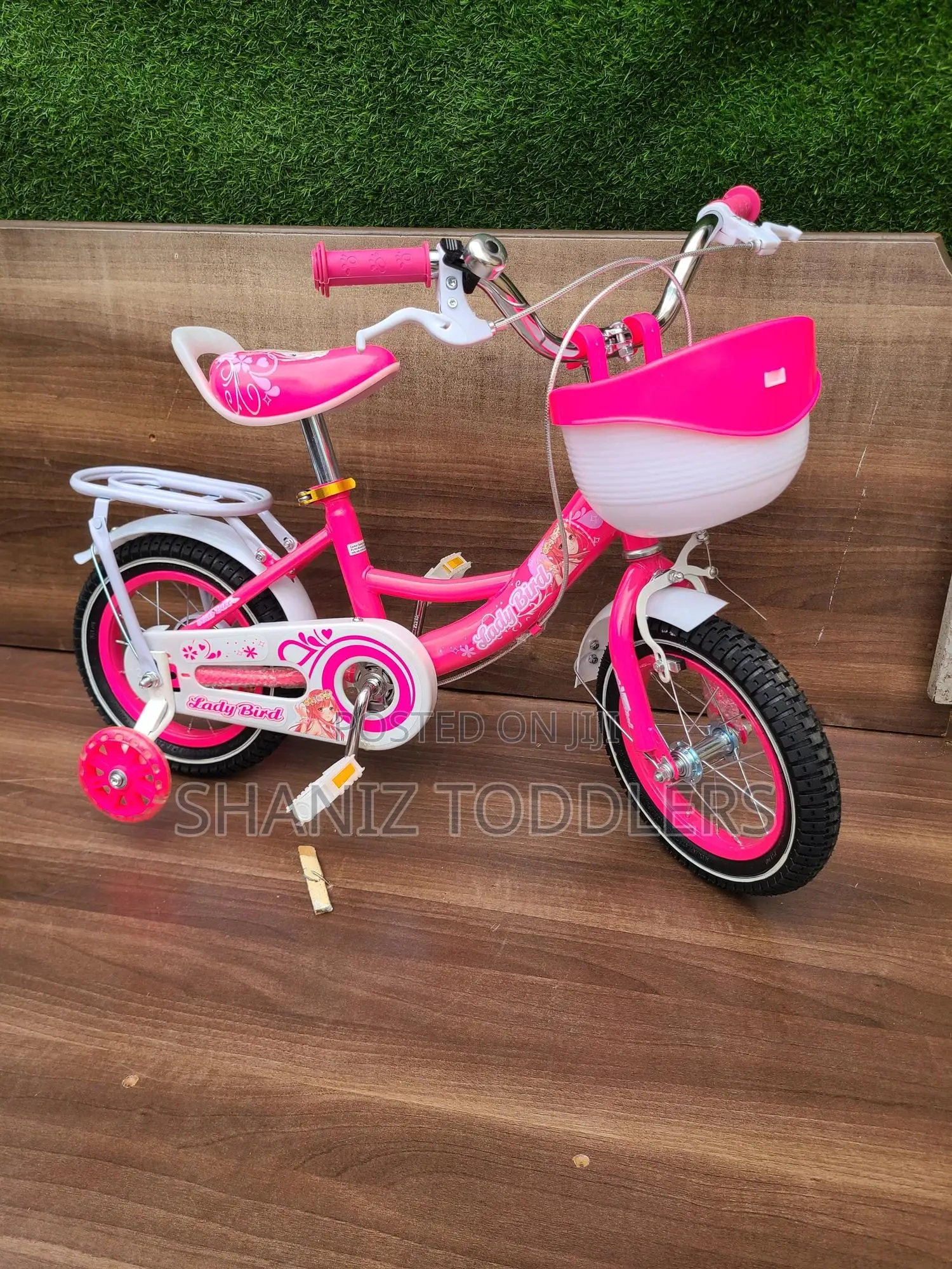 Kids Bike With Trainer Wheels – Size 12/14/16