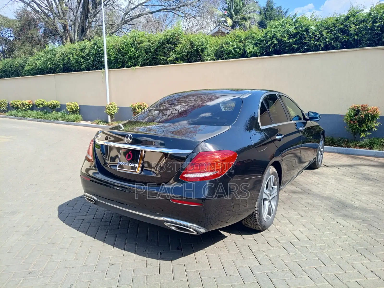 Mercedes-Benz E200 2018 Black