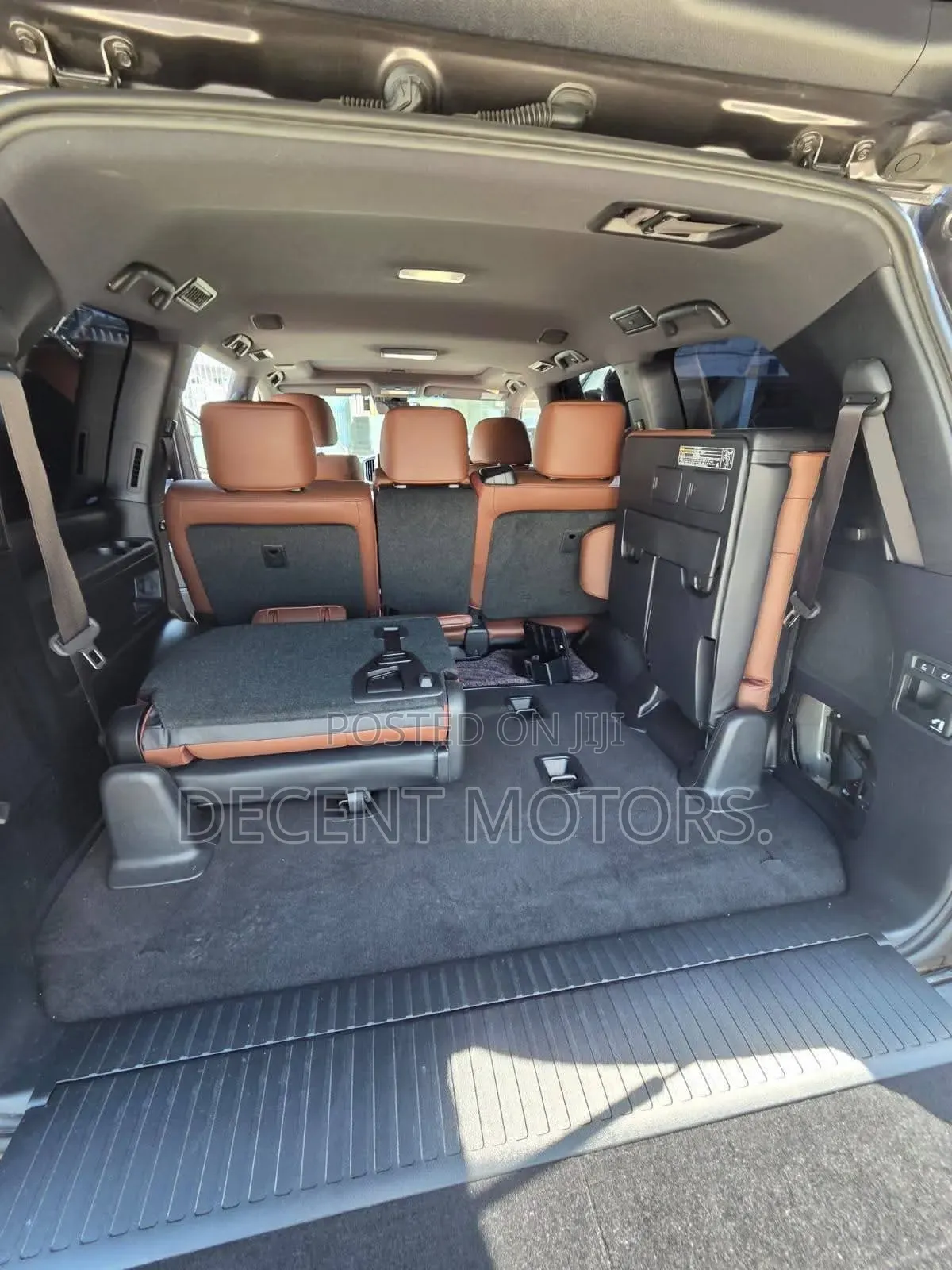 Toyota Land Cruiser 4.6 V8 ZX 2019 Gray