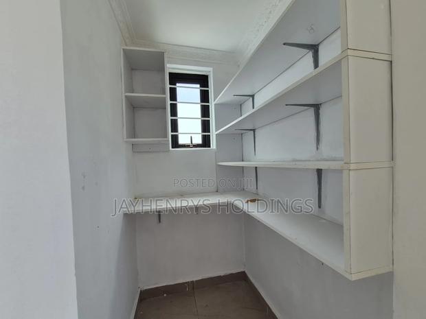 5bdrm House in Kamakis for sale - thumbnail 9