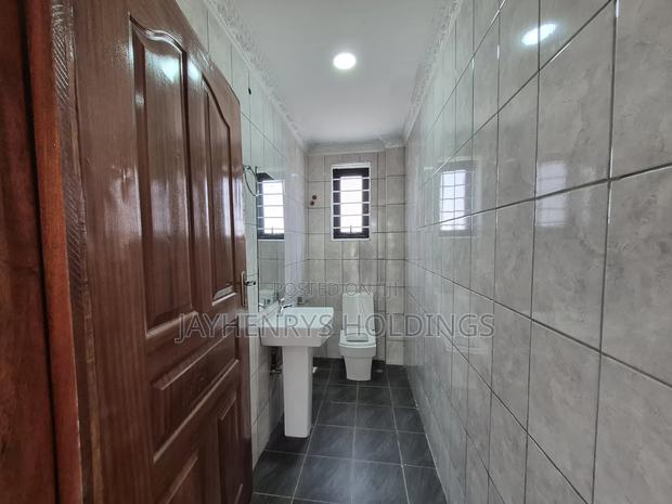 5bdrm House in Kamakis for sale - thumbnail 11