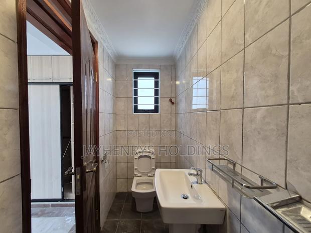 5bdrm House in Kamakis for sale - thumbnail 14