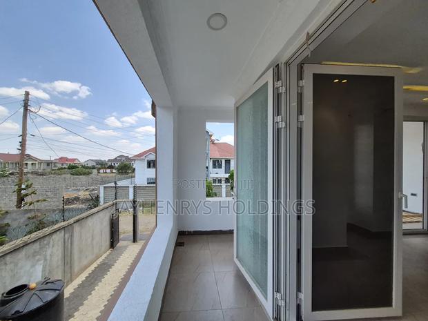 5bdrm House in Kamakis for sale - thumbnail 17