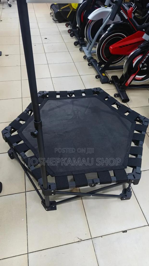 Foldable Trampoline With a Handle At - thumbnail 4
