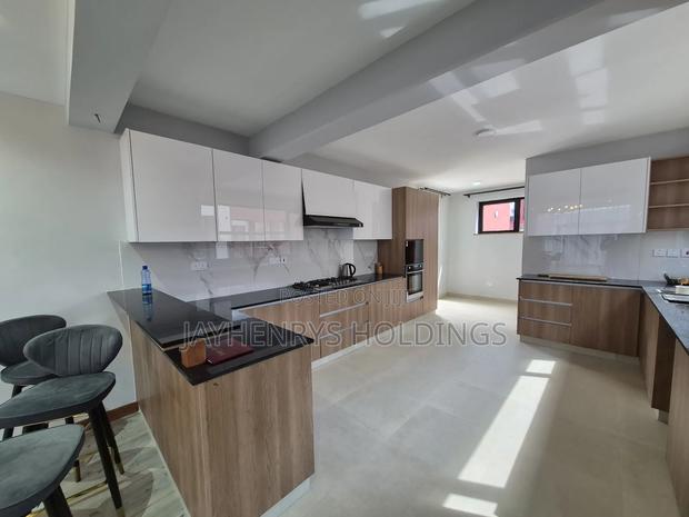 4bdrm House in Membley Estate for sale - thumbnail 8