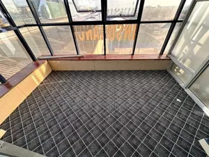 Graphic Wall to to Wall Carpets