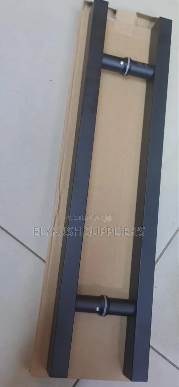 Flat Design H Handle - main view