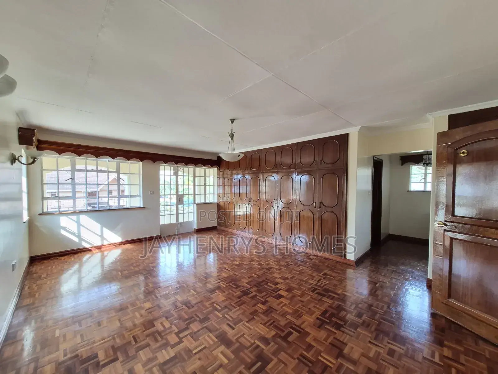 5bdrm House in Runda for rent